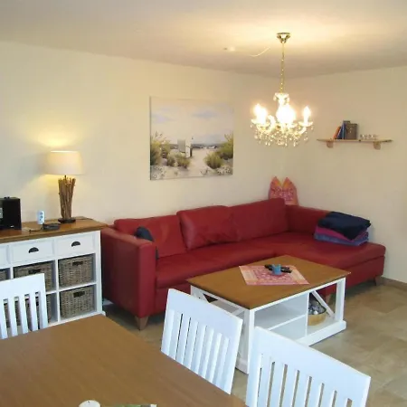 Ferienhaus In Glutzow-hof Mit Privatem Garten 度假居 *